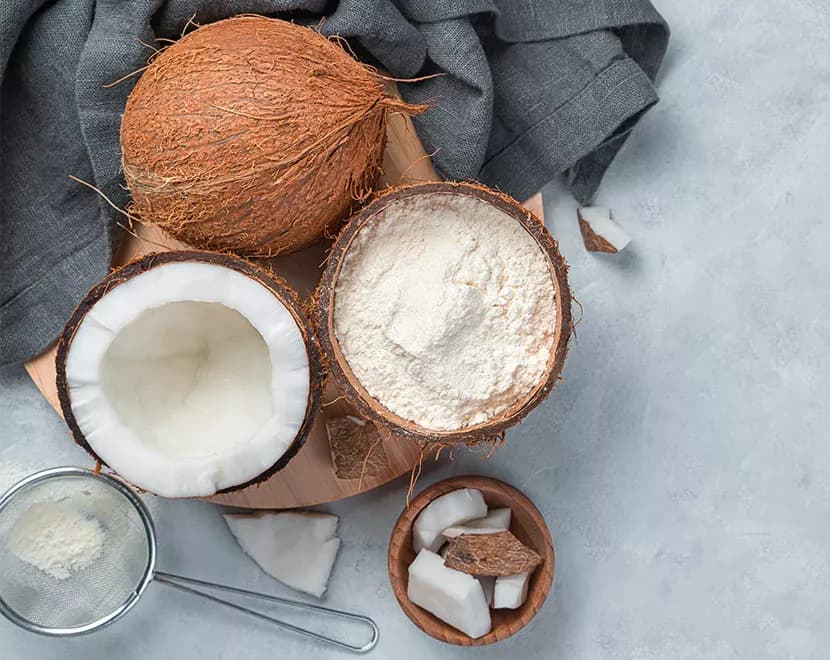 Mąka kokosowa czy zdrowa? Odkryj jej korzyści i pułapki zdrowotne