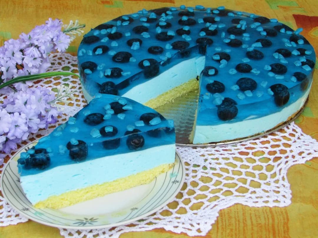 Najlepszy przepis na ciasto smerfetka bez pieczenia, które zachwyca