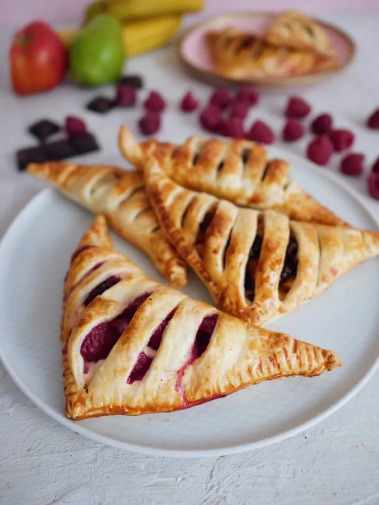 Z czym zrobić ciasto francuskie na słodko - pyszne przepisy i inspiracje