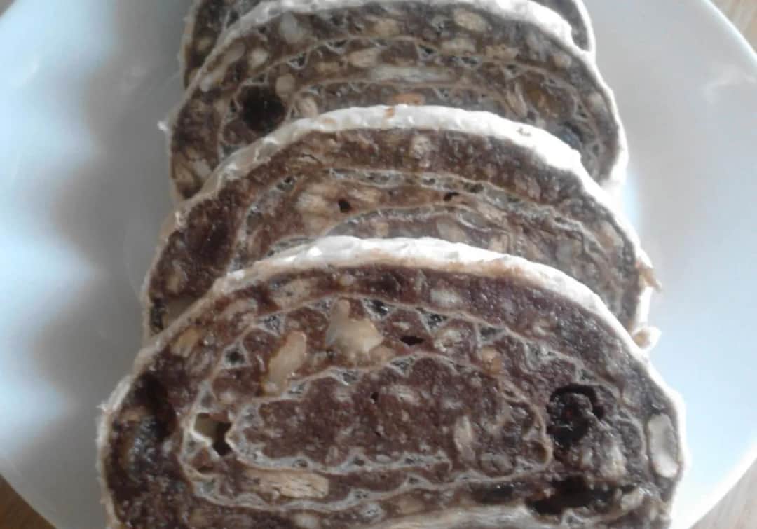 Przepis na ciasto salceson z wafli – łatwe i pyszne smakołyki