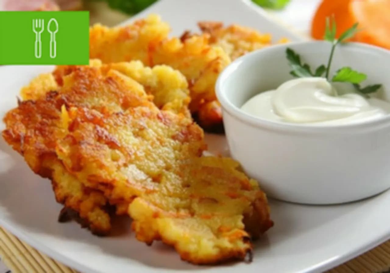 Z czym można zjeść placki ziemniaczane? Odkryj pyszne dodatki