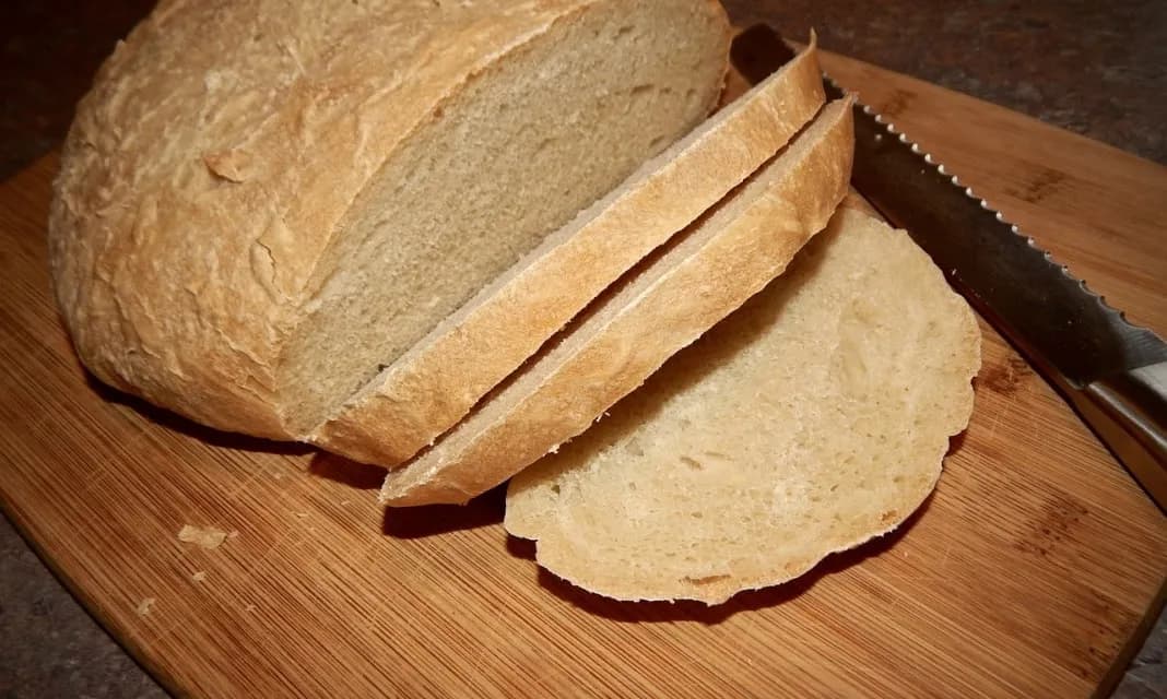 Ile drożdży na kg mąki na chleb? Proste proporcje dla idealnego wypieku